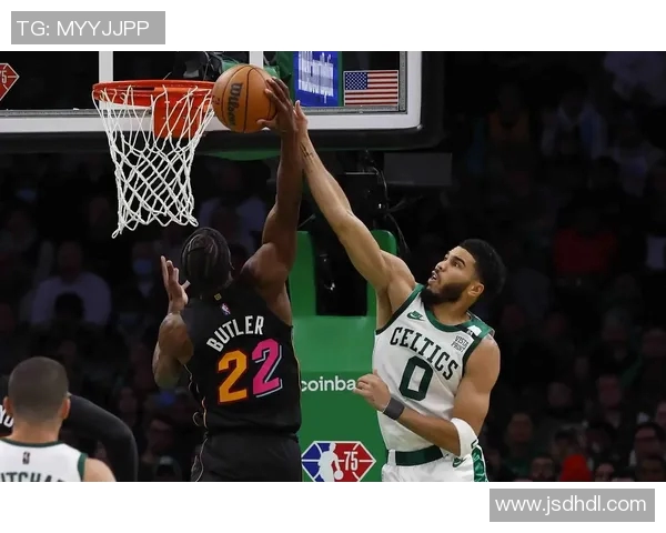 凯尔特人对决热火第四场激战争夺东部决赛关键胜利