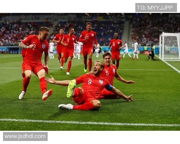 凯恩的传奇旅程:从天才少年到足球世界的巨星之路 凯恩的传奇旅程:从天才少年到足球世界的巨星之路