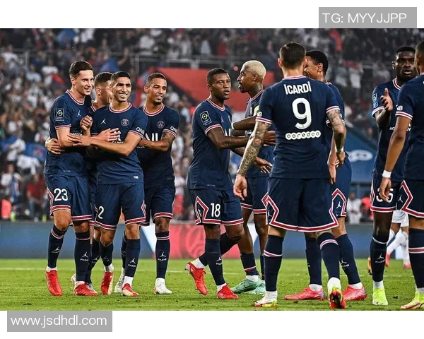 巴塞罗那与巴黎圣日耳曼首发阵容对比分析及战术解读