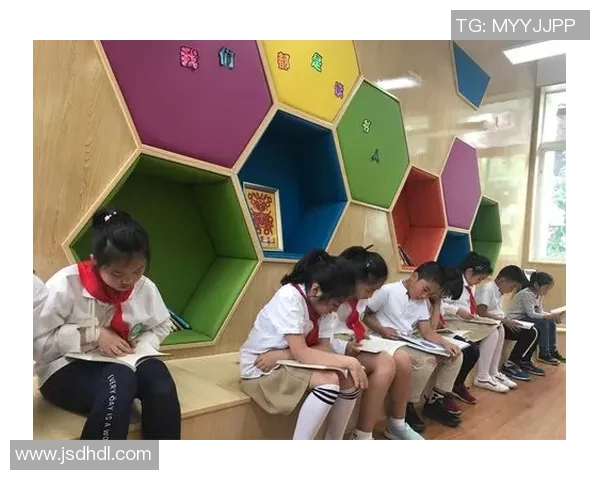 戈多尹与亚自由的较量探讨两种思想的碰撞与未来发展