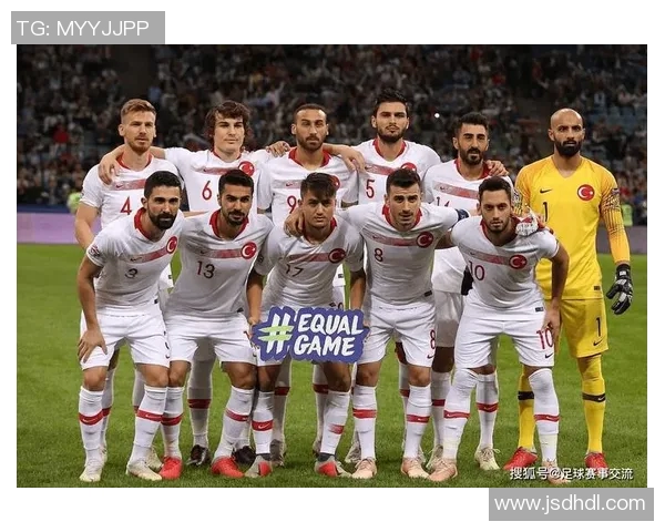 乌克兰与土耳其世界杯对决精彩回顾与赛后分析 乌克兰与土耳其世界杯对决精彩回顾与赛后分析