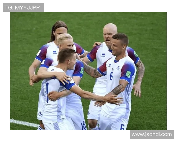 德国与冰岛在欧洲杯的激烈对决揭示足球战术与团队精神的较量 德国与冰岛在欧洲杯的激烈对决揭示足球战术与团队精神的较量