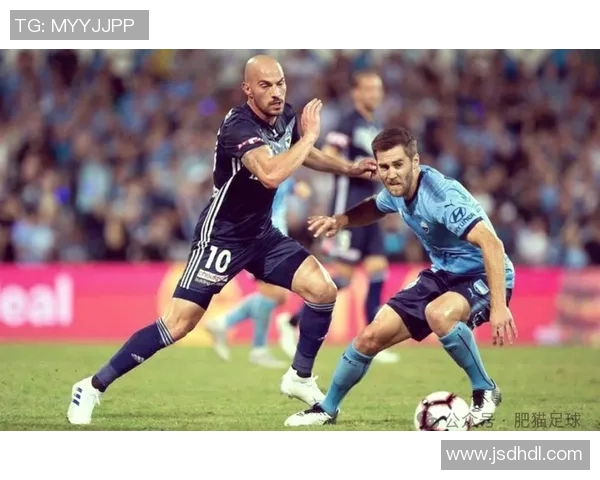 帕斯光荣与墨尔本胜利的激烈对决揭示澳超联赛新格局 帕斯光荣与墨尔本胜利的激烈对决揭示澳超联赛新格局