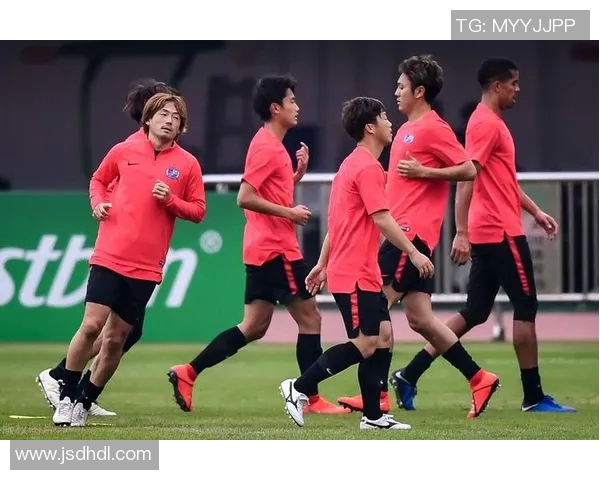 河床与小保加的较量谁能在足球场上笑到最后