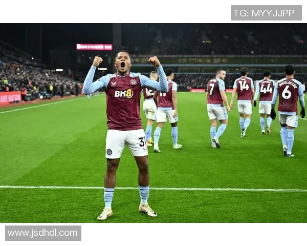 维拉与埃弗顿对决分析球队状态与战术布局探讨